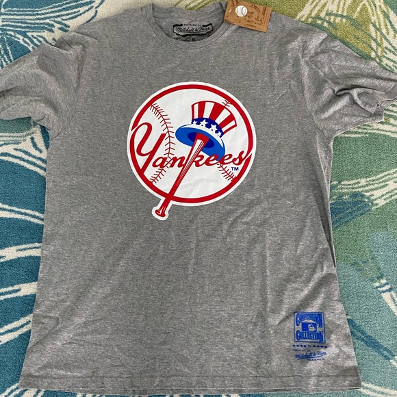 Mitchell and Ness Yankees Grey T-Shirt Mens XL NWT Cooperstown Collection - Picture 1 of 3